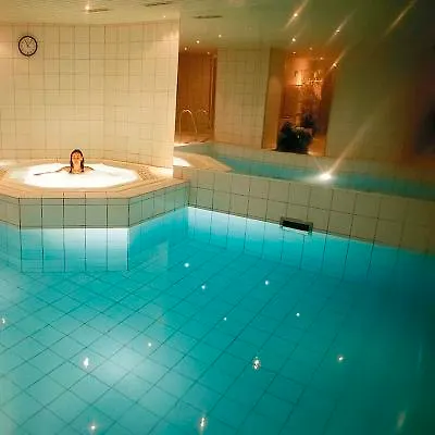 Metropol 4*
