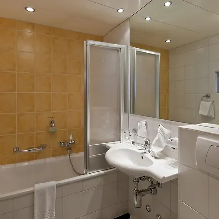Metropol 4*