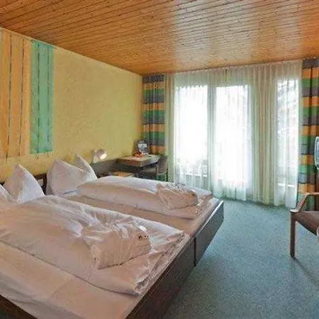 Metropol 4*