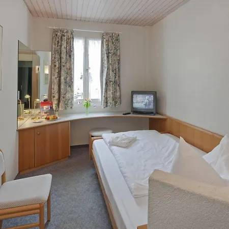 Metropol Hotel 4*