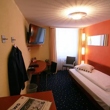 Metropol Hotel 4*